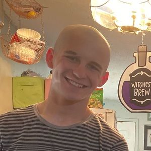 Meet your Posher, Douglas